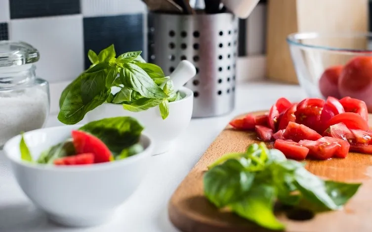 Bowl Me Over: Enjoying the Perfect Lunch Bowl