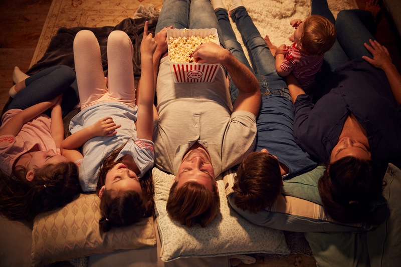 4 Ideas for Planning the Perfect Family Night In