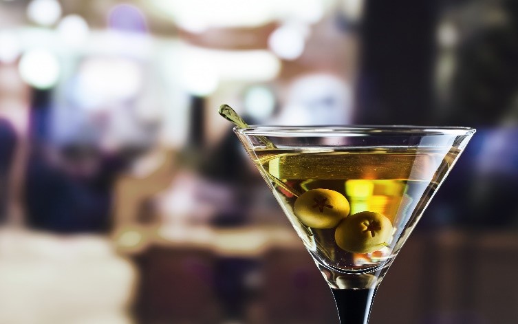 Inside the Martini: A Quintessential Cocktail